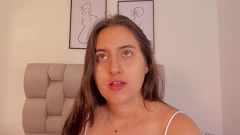 hanna__evans_ online show from 09-18-25, 11:12