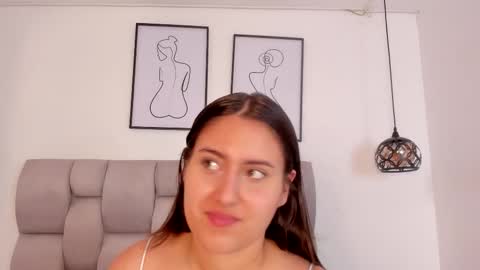 hanna__evans_ online show from 11-05-25, 12:38