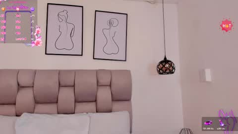 hanna__evans_ online show from 11-19-25, 11:54