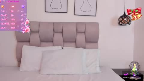 hanna__evans_ online show from 11-26-25, 12:06