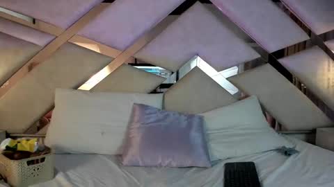 Snapshot of hanna_azumi_ chatting on 02-08-25, 02:58  hanna  online show from 02-08-25, 02:58