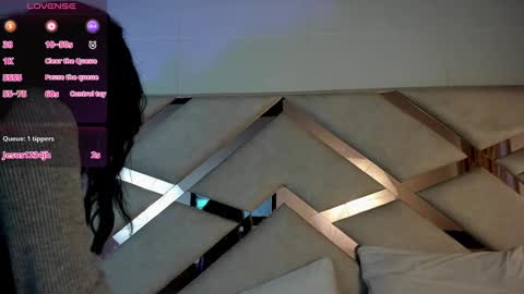 Snapshot of hanna_azumi_ chatting on 02-09-25, 03:43  hanna  online show from 02-09-25, 03:43