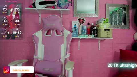 Snapshot of hanna_azumi_ chatting on 09-15-25, 12:32  hanna  online show from 09-15-25, 12:32