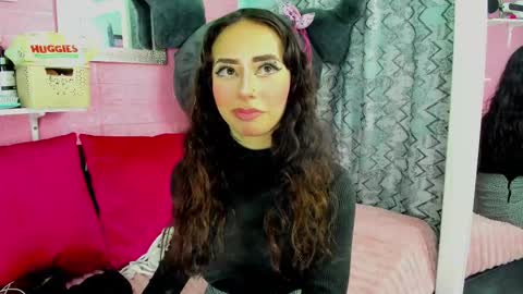 Snapshot of hanna_azumi_ chatting on 09-20-25, 01:06  hanna  online show from 09-20-25, 01:06