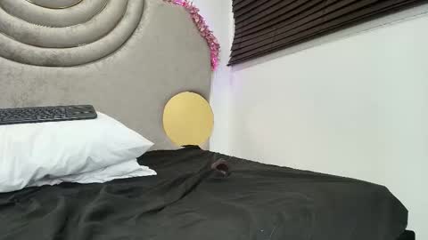 Snapshot of hanna_castro chatting on 12-13-25, 07:53 Hanna Castro online show from 12-13-25, 07:53