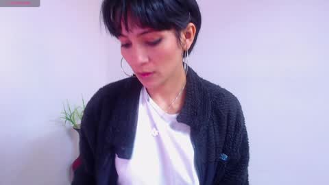 Sara online show from 12-31-24, 02:03