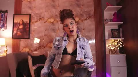 Snapshot of hanna_chris chatting on 11-20-25, 12:00 HANNA online show from 11-20-25, 12:00