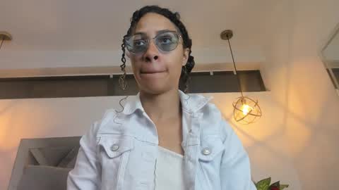 HANNA online show from 12-14-25, 01:38