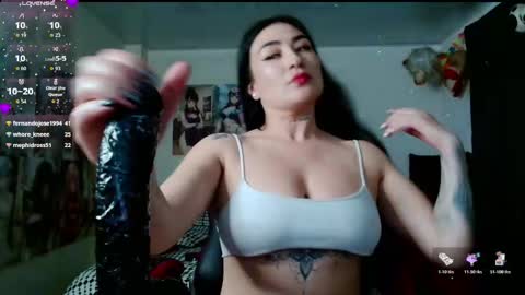 Hanna davis  new account  online show from 10-24-25, 10:28