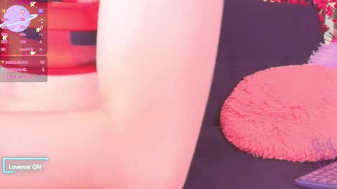 Snapshot of hanna_evanns_ chatting on 10-22-25, 08:41 Hanna online show from 10-22-25, 08:41