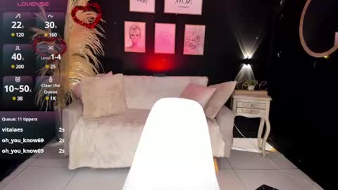 Snapshot of hanna_fost chatting on 02-19-25, 03:38 im Hanna online show from 02-19-25, 03:38