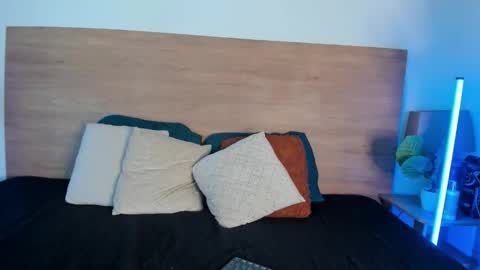 Snapshot of hanna_garciia chatting on 12-04-25, 05:21 online show from 12-04-25, 05:21