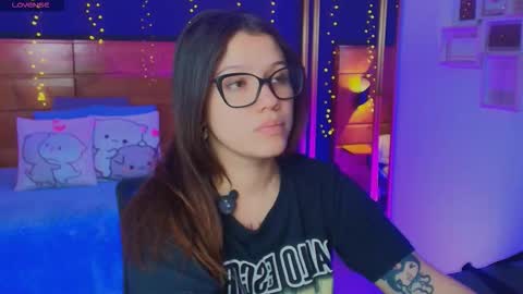 Snapshot of hanna_kimura chatting on 11-08-25, 08:29 Hanna online show from 11-08-25, 08:29