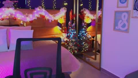 Snapshot of hanna_kimura chatting on 12-05-25, 08:27 Hanna online show from 12-05-25, 08:27