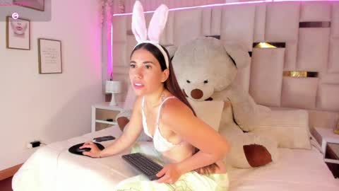 Hanna Klover online show from 04-09-26, 03:50