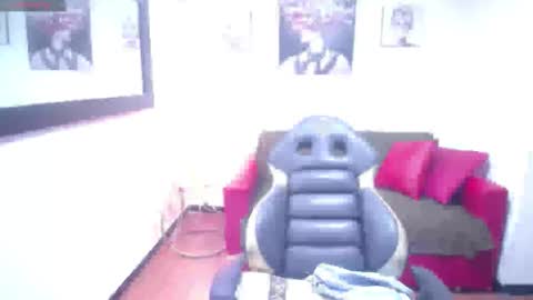 hanna_lamber online show from 09-12-25, 10:48