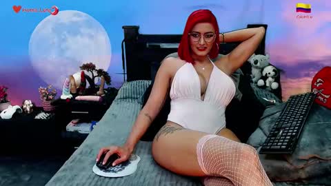 Snapshot of hanna_luna chatting on 11-11-25, 05:29 Hanna online show from 11-11-25, 05:29