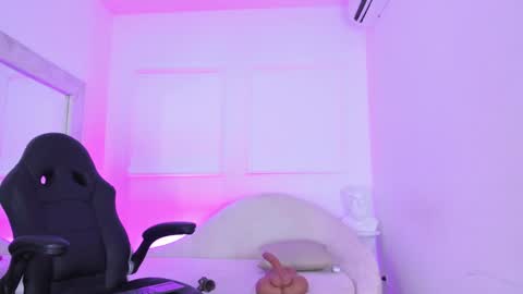 Hanna online show from 01-25-25, 02:15