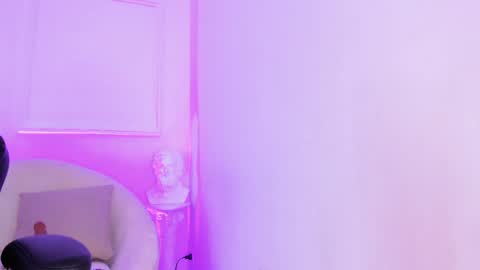 Hanna online show from 01-30-25, 09:04