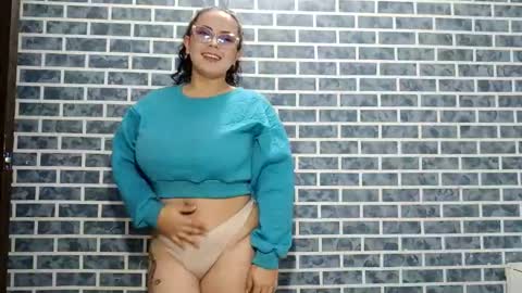 Snapshot of hanna_moons chatting on 04-17-26, 12:57 hanna_moons online show from 04-17-26, 12:57