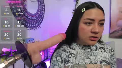 Snapshot of hanna_moore10 chatting on 12-16-25, 07:41 Hanna online show from 12-16-25, 07:41