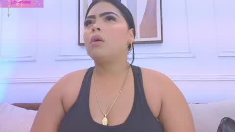 Snapshot of hanna_squirt_1 chatting on 05-19-26, 09:37 HANNA SOFIA online show from 05-19-26, 09:37