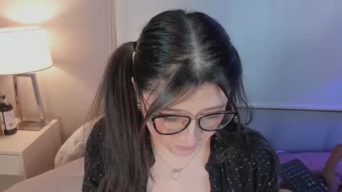 Snapshot of hannaasweet chatting on 02-25-25, 08:19 Hannaa online show from 02-25-25, 08:19