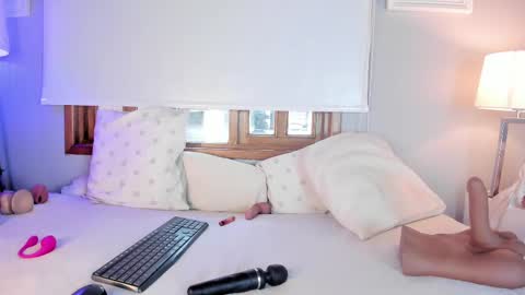 Snapshot of hannaasweet chatting on 03-12-25, 09:03 Hannaa online show from 03-12-25, 09:03