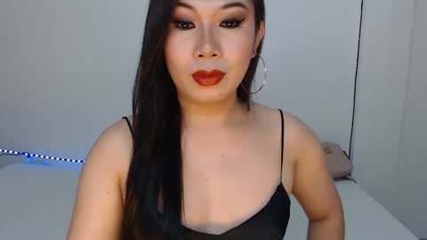 Hannah online show from 03-12-25, 05:02