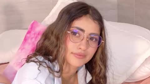 Hanna Connor online show from 10-19-25, 12:55