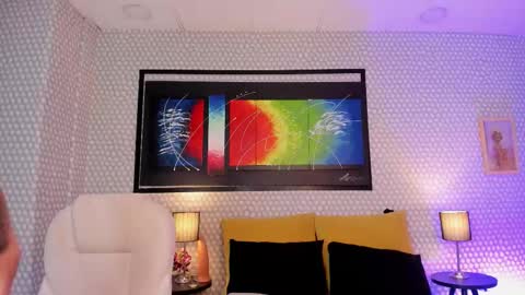 Hanna online show from 11-09-25, 03:38