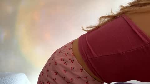 hannah levis  online show from 02-19-26, 08:10