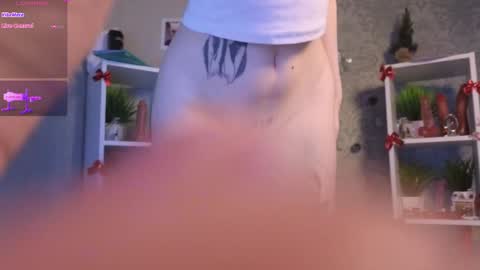 Snapshot of hannah_lourens chatting on 12-21-24, 11:01 Hannah new hot videos in bio online show from 12-21-24, 11:01