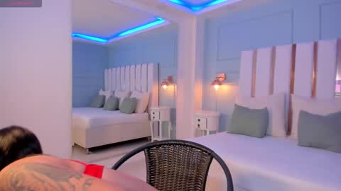 Hannah Milton online show from 11-29-25, 01:14