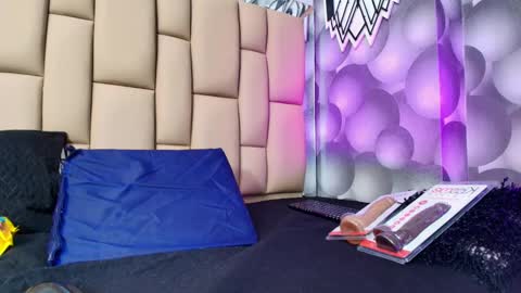 Snapshot of hannah_teehn chatting on 09-27-25, 07:08 hannah_teehn online show from 09-27-25, 07:08