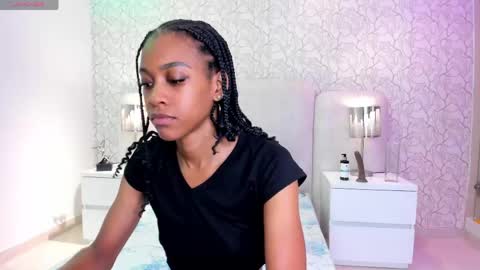 Snapshot of hannah_willian chatting on 05-27-26, 11:51 online show from 05-27-26, 11:51