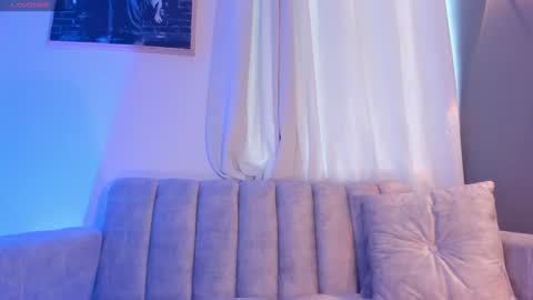 Snapshot of hannahdavisx chatting on 12-16-24, 08:05 Hannah online show from 12-16-24, 08:05