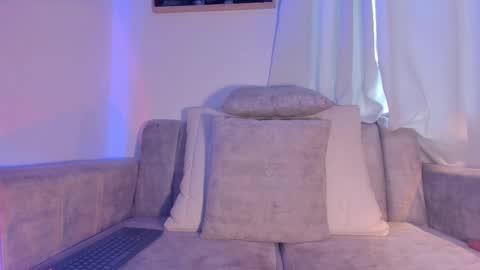 Snapshot of hannahdavisx chatting on 11-16-25, 09:20 Hannah online show from 11-16-25, 09:20