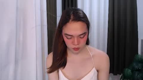 Snapshot of hannahforyou chatting on 05-13-26, 02:47 HANNAH online show from 05-13-26, 02:47