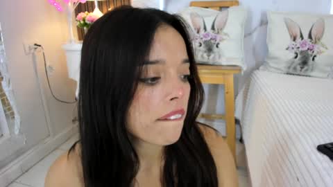 Snapshot of hannahill69 chatting on 01-10-25, 07:35 Hannahill69 online show from 01-10-25, 07:35