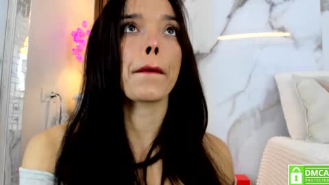 Snapshot of hannahill69 chatting on 01-28-25, 04:29 Hannahill69 online show from 01-28-25, 04:29