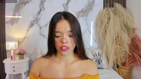 Hannahill69 online show from 04-28-26, 04:50