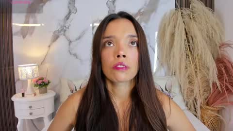 Hannahill69 online show from 06-06-26, 05:12