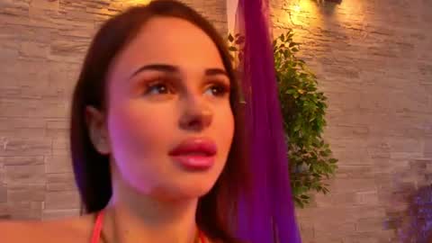 Anna online show from 06-18-26, 12:31