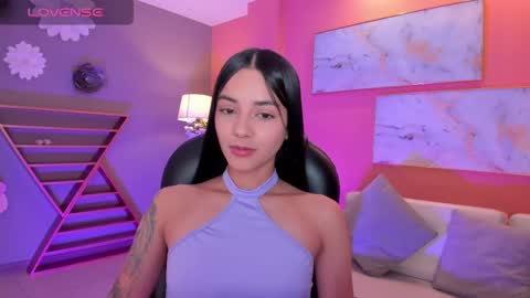 Snapshot of hannahjamesx chatting on 02-18-25, 07:19 HANNAH J online show from 02-18-25, 07:19