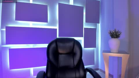 Snapshot of hannahjamesx chatting on 09-24-25, 07:06 HANNAH J online show from 09-24-25, 07:06