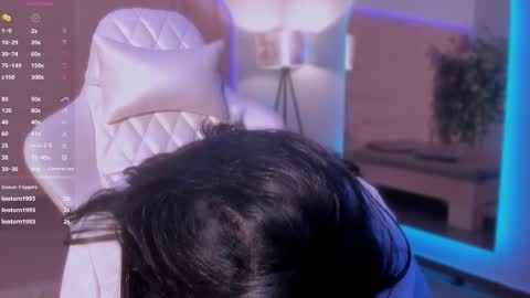 hannahmonttgomery  Help me reach 100 Hands up online show from 03-17-26, 04:21