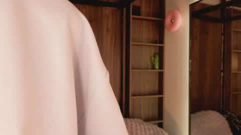 hannahsky_ online show from 07-28-26, 06:20