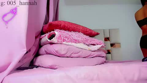 hannahsmit_ online show from 09-20-25, 08:37