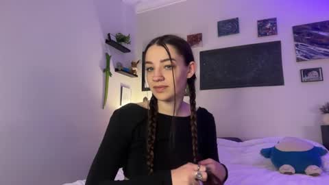 Snapshot of hannahtaylorr chatting on 02-21-26, 09:49 Hannah Taylor online show from 02-21-26, 09:49